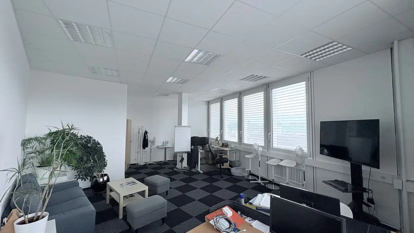 Bureau à louer - Chemin Du Château-Bloch 10, 1219 Le Lignon