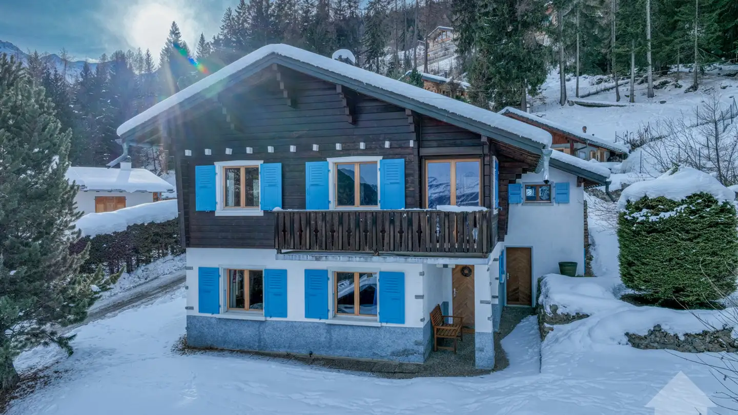 Chalet for sale - 1918 La Tzoumaz - Photo 2