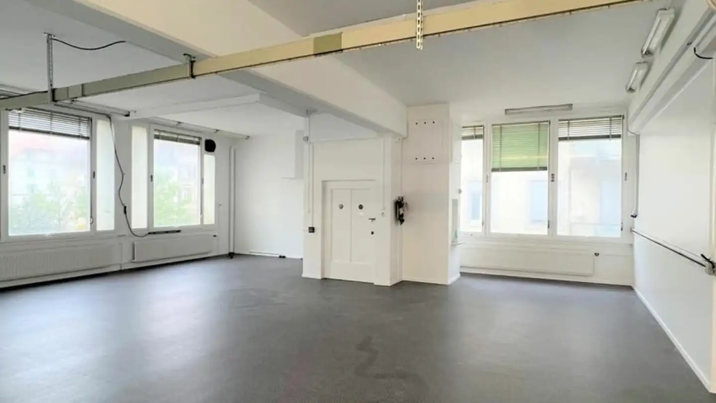 Commercial à louer - Rue Du Pont 8, 2400 Le Locle - Photo 2