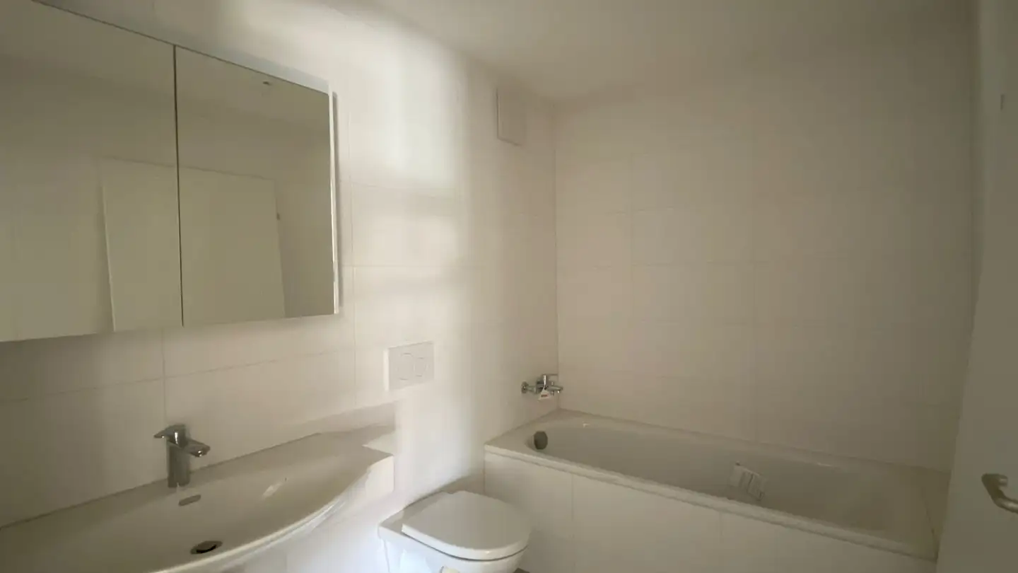 Wohnung mieten - Rosenweg 4, 3232 Ins - Foto 3