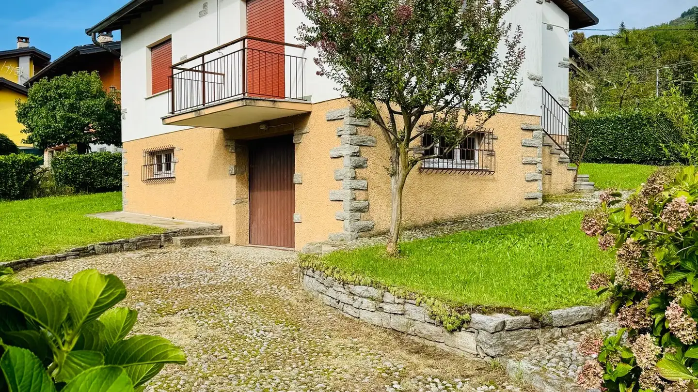 Einfamilienhaus kaufen - 6988 Ponte Tresa