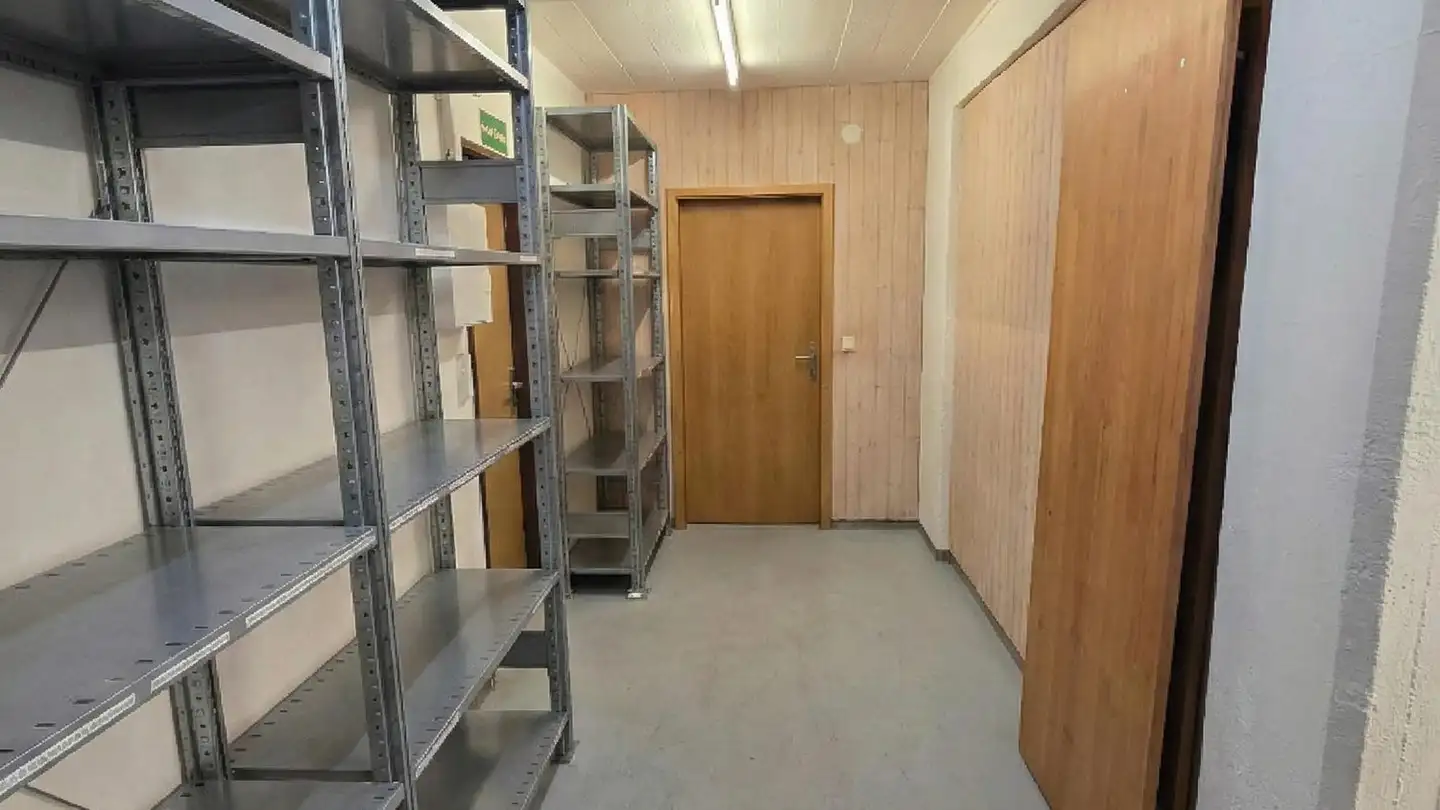 Commercial à louer - Dorfstrasse 6c, 8484 Weisslingen - Photo 2