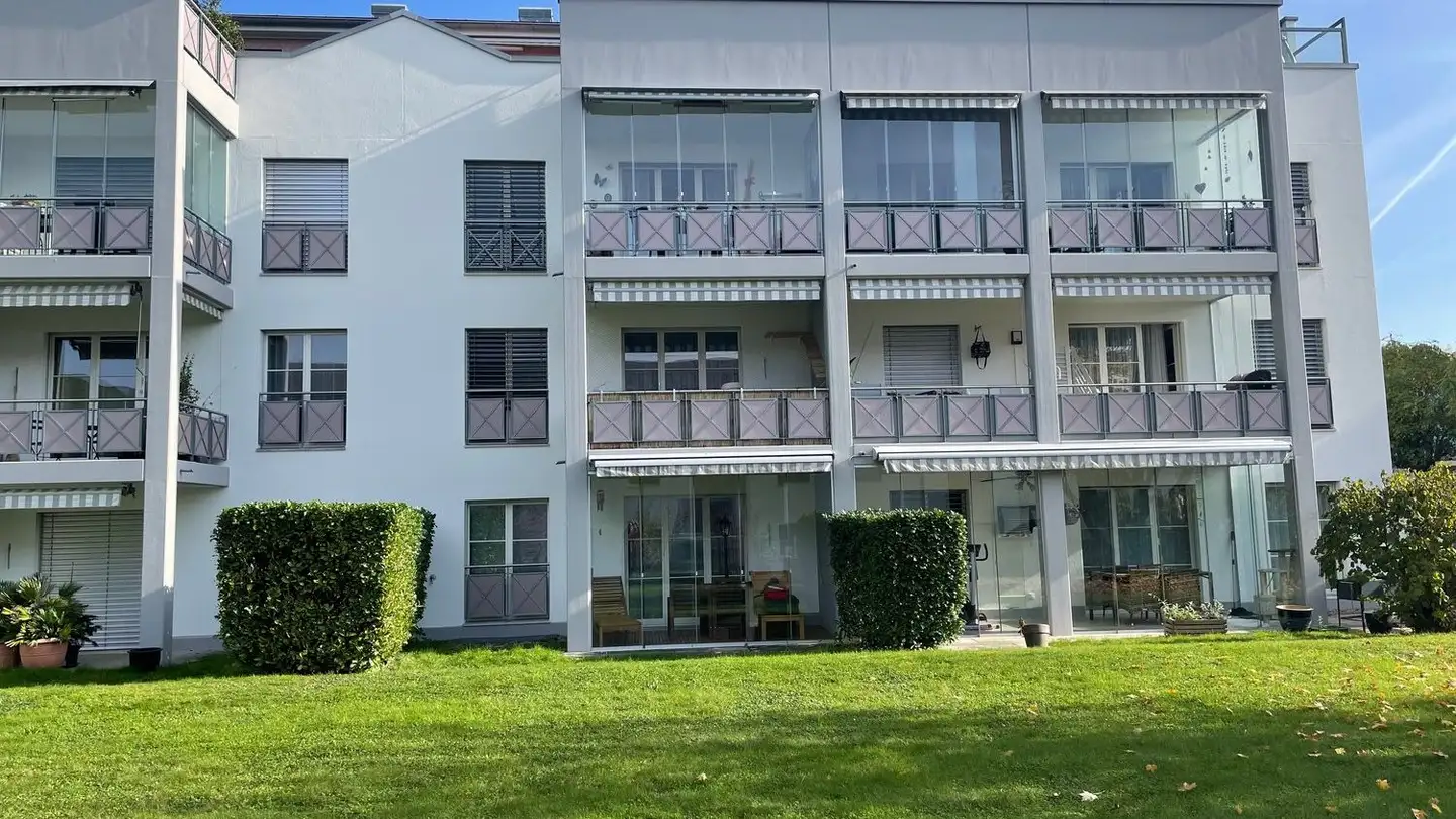 Appartement en terrasse à louer - Honeggrainstrasse 11, 8630 Rüti ZH