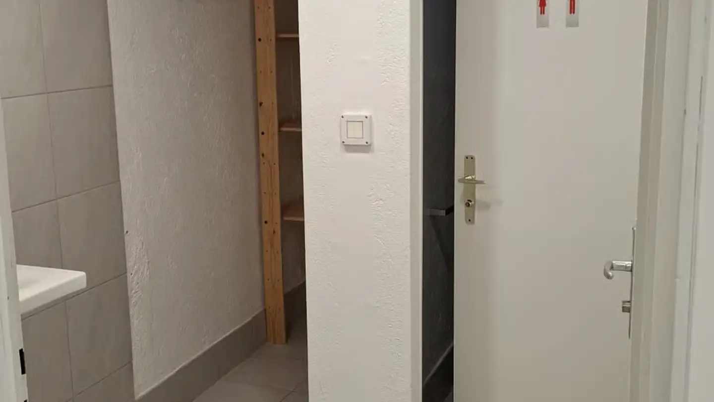 Gewerbe mieten - Rue Oscar-Huguenin 25, 2017 Boudry - Foto 4