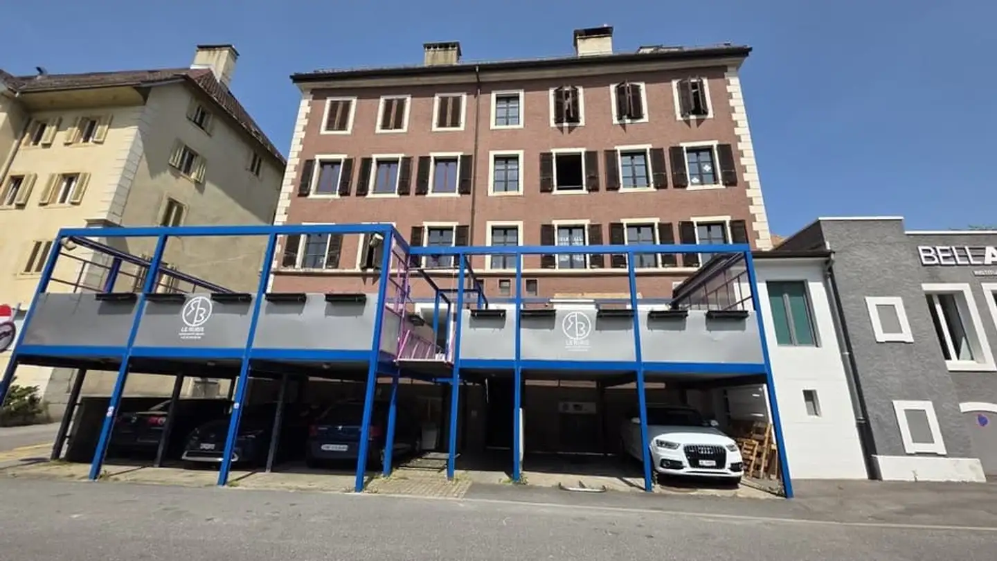 Commerciale in affitto - Rue Daniel-Jeanrichard 13, 2400 Le Locle - Foto 2