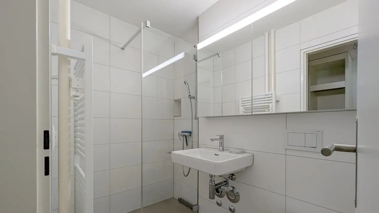 Apartment for rent - Breitenstrasse 10, 8134 Adliswil - Photo 4