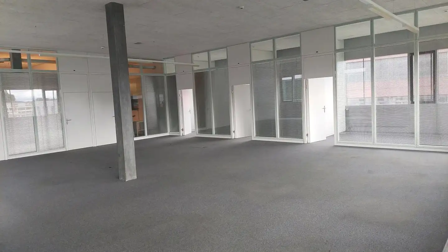Shop for rent - Rue Galilée 6, 1400 Yverdon-les-Bains