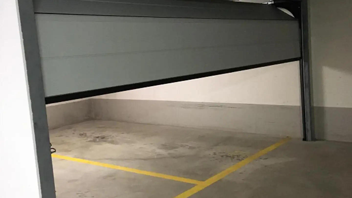 Underground parking space for rent - Lindenhofstrasse, 9500 Wil SG - Photo 2