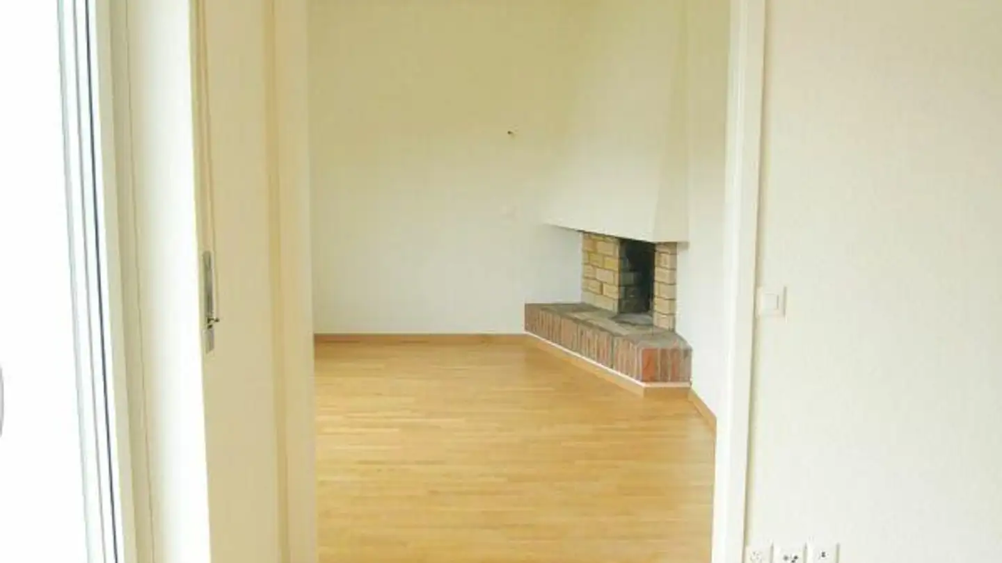 Appartement à louer - Willikonerstrasse 44, 8618 Oetwil am See
