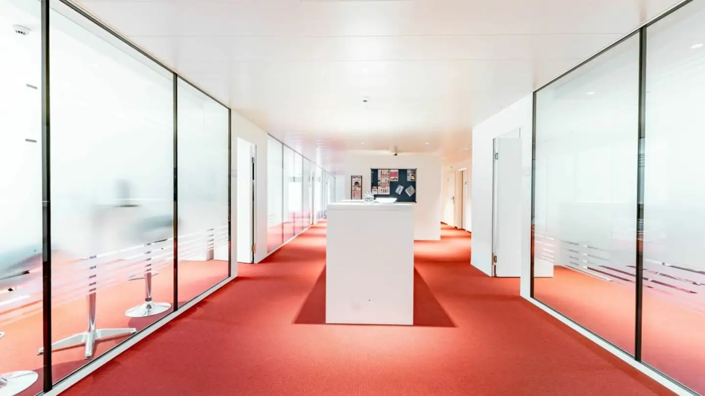 Commercial for rent - Wagnerenstrasse 40, 3800 Matten b. Interlaken - Photo 3