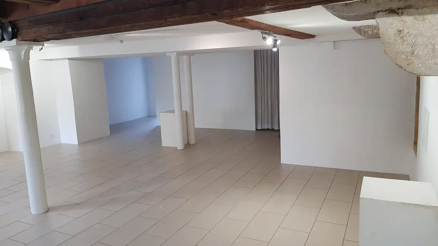 Geschäft mieten - Place De La Collégiale 2, 2042 Valangin - Foto 2