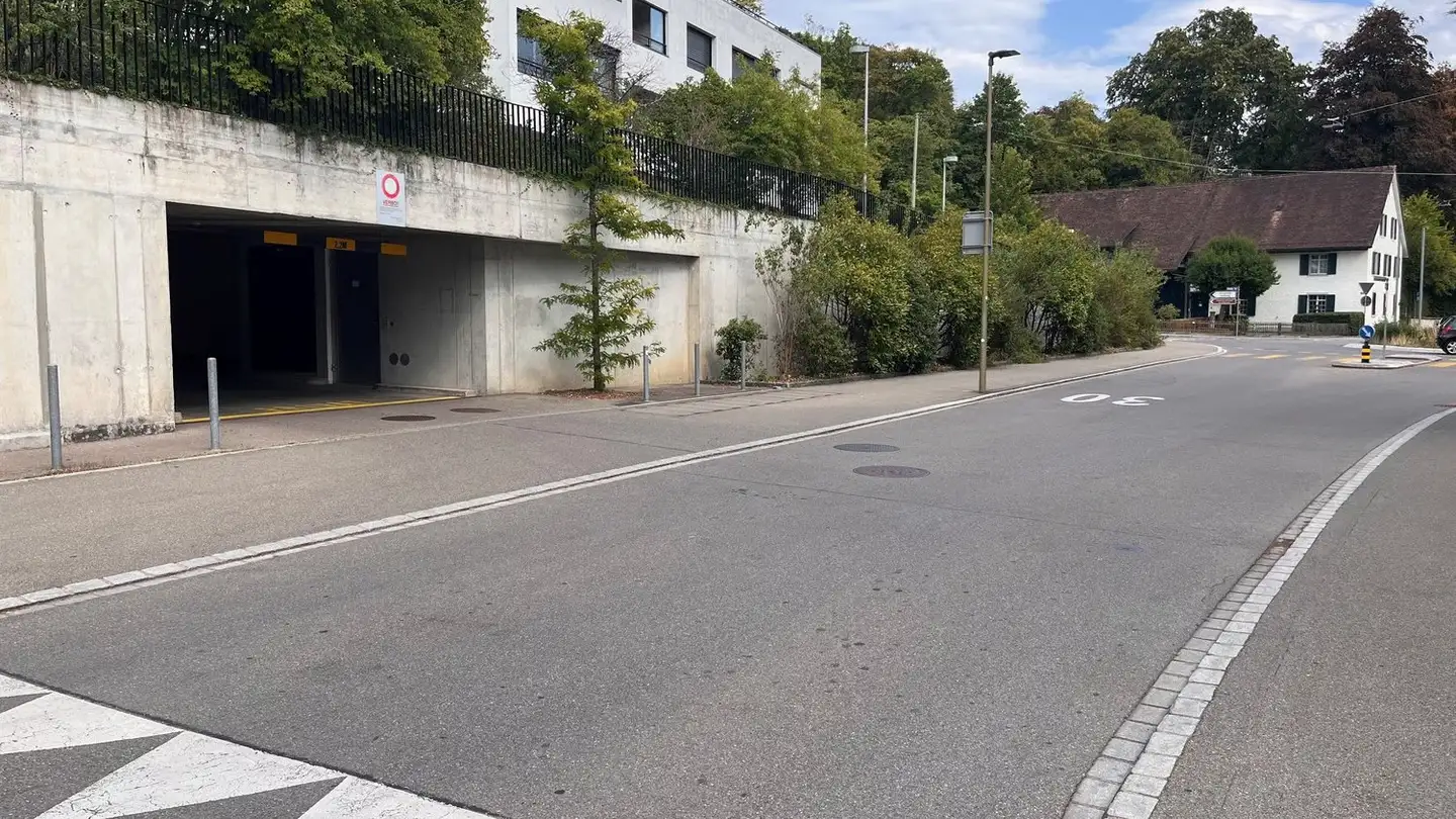 Place de parking souterraine à louer - Rychenbergstrasse 69, 8400 Winterthur - Photo 2