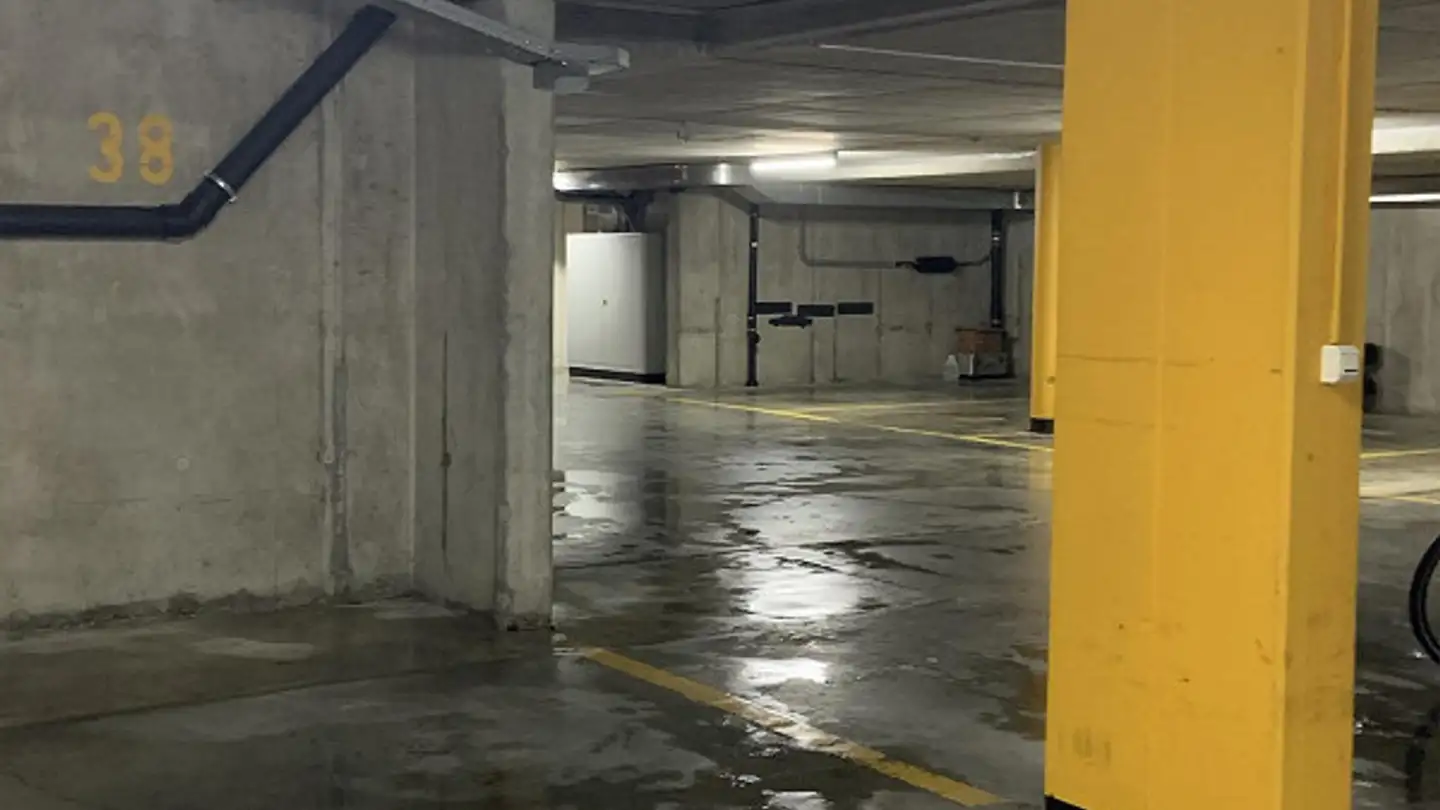 Parcheggio sotterraneo in affitto - Oberholzstrasse 4, 8307 Effretikon