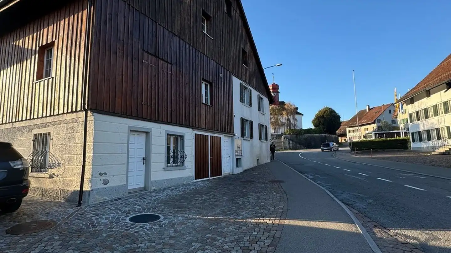 Gewerbe mieten - Dorfstrasse 2, 8603 Schwerzenbach