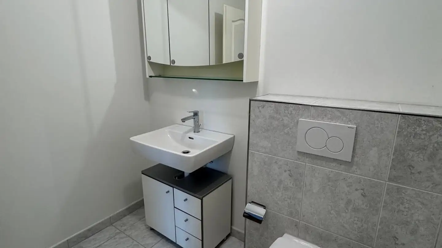 Commercial à louer - Dorfstrasse 2, 8603 Schwerzenbach - Photo 4