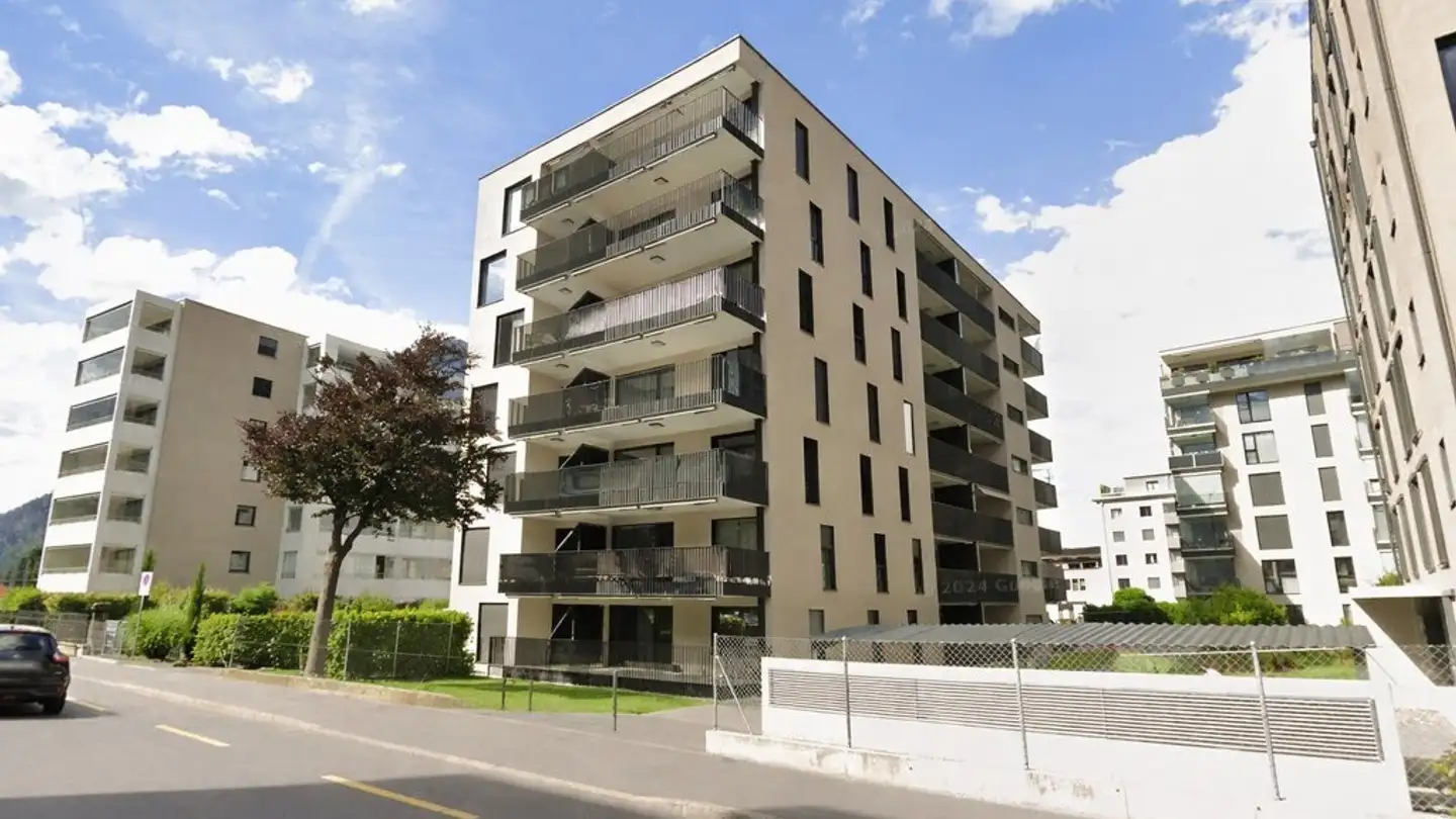 Outdoor parking space for rent - Rue D'aoste 7a, 1920 Martigny - Photo 2