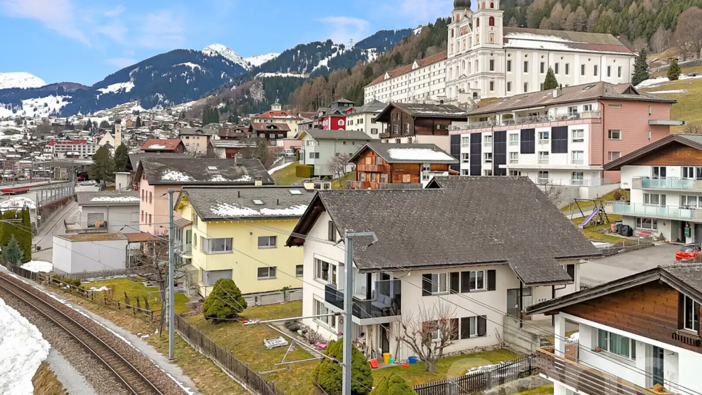 Mehrfamilienhaus kaufen - 7180 Disentis/Mustér