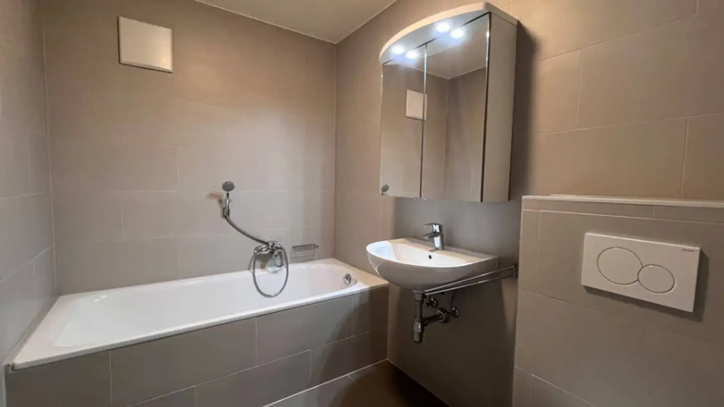 Apartment for rent - Chemin du Milieu 79, 1920 Martigny - Photo 4