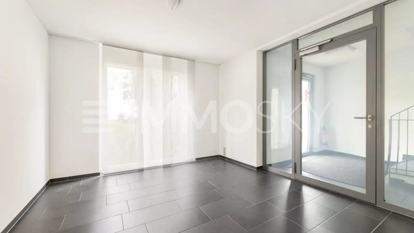 Commercial for sale - 9422 Staad SG - Photo 2