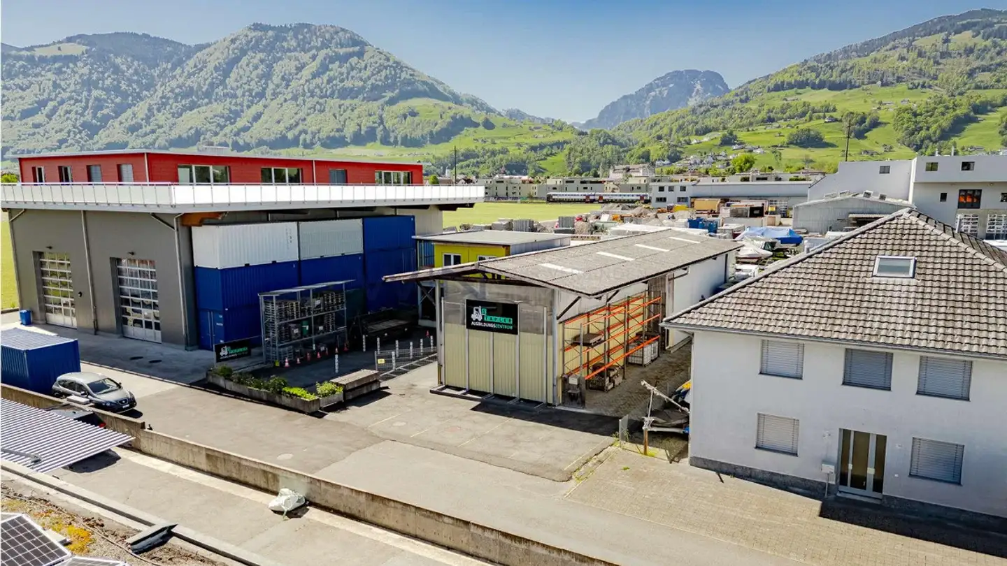 Commercial à vendre - 8855 Wangen SZ - Photo 3