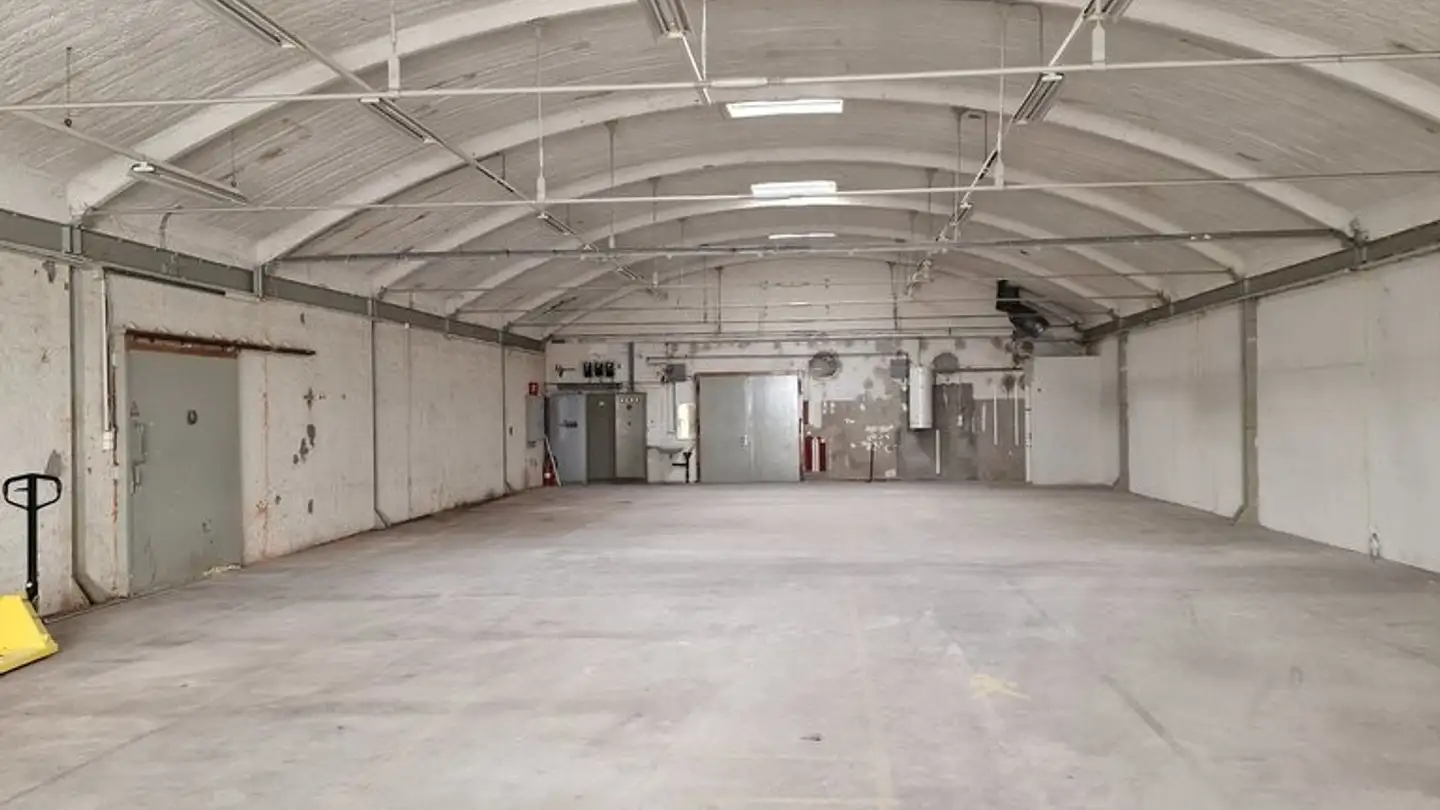 Commercial à louer - Parkstrasse 12, 5012 Schönenwerd