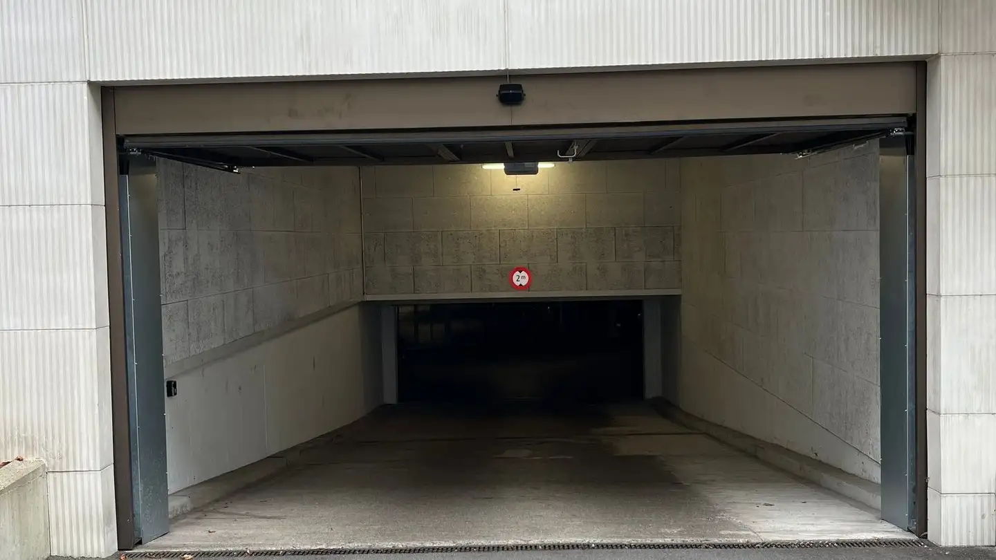 Parcheggio sotterraneo in affitto - Färberstrasse 30, 8008 Zürich