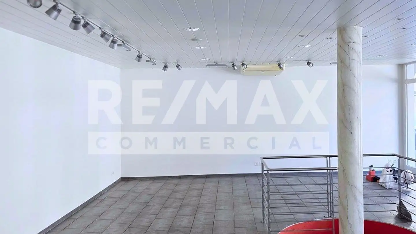 Commercial for rent - Gersauerstrasse 11, 6440 Brunnen - Photo 4