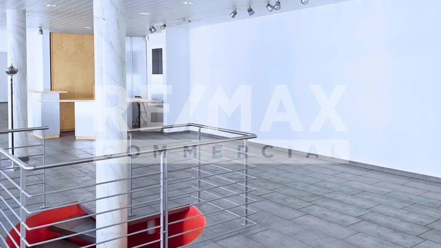 Commercial for rent - Gersauerstrasse 11, 6440 Brunnen - Photo 3