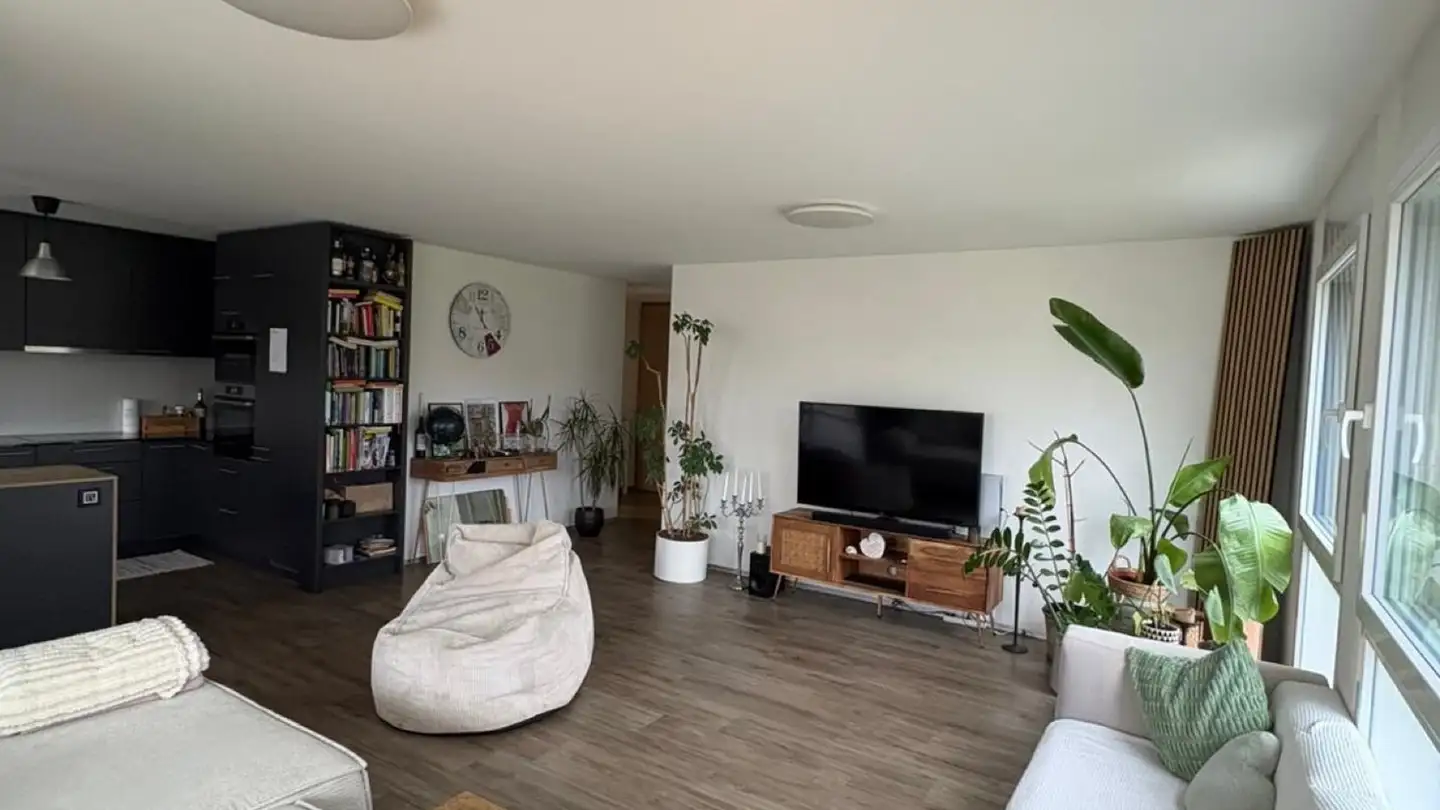 Apartment for rent - 1786 Sugiez