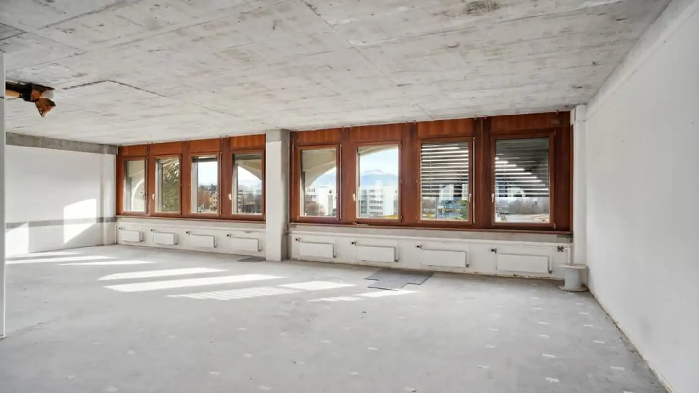 Commercial for rent - Route Du Bois-Genoud 1, 1023 Crissier