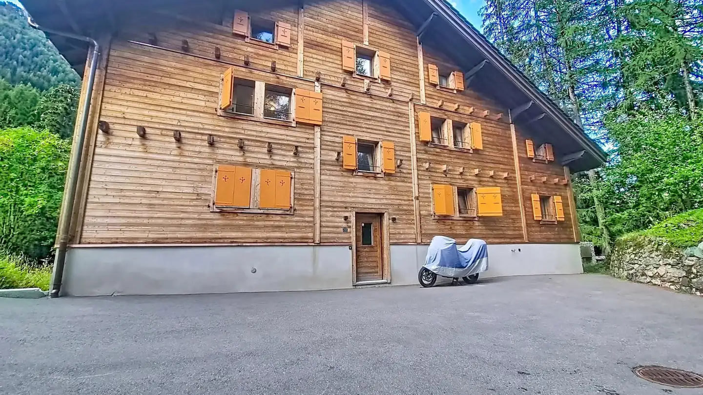 Mixed-use building for sale - 1997 Haute-Nendaz