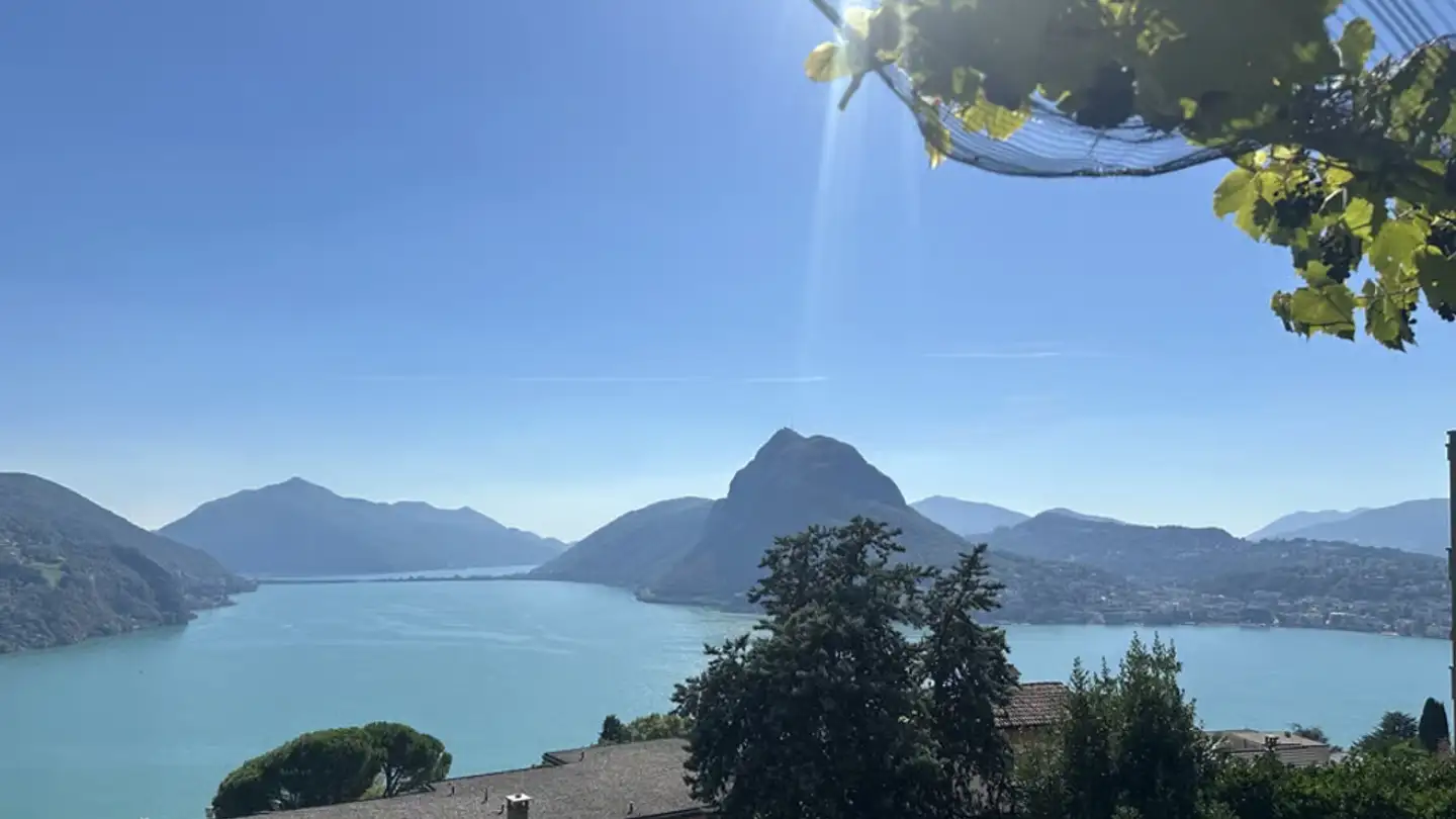 Constructible plot for sale - 6977 Ruvigliana