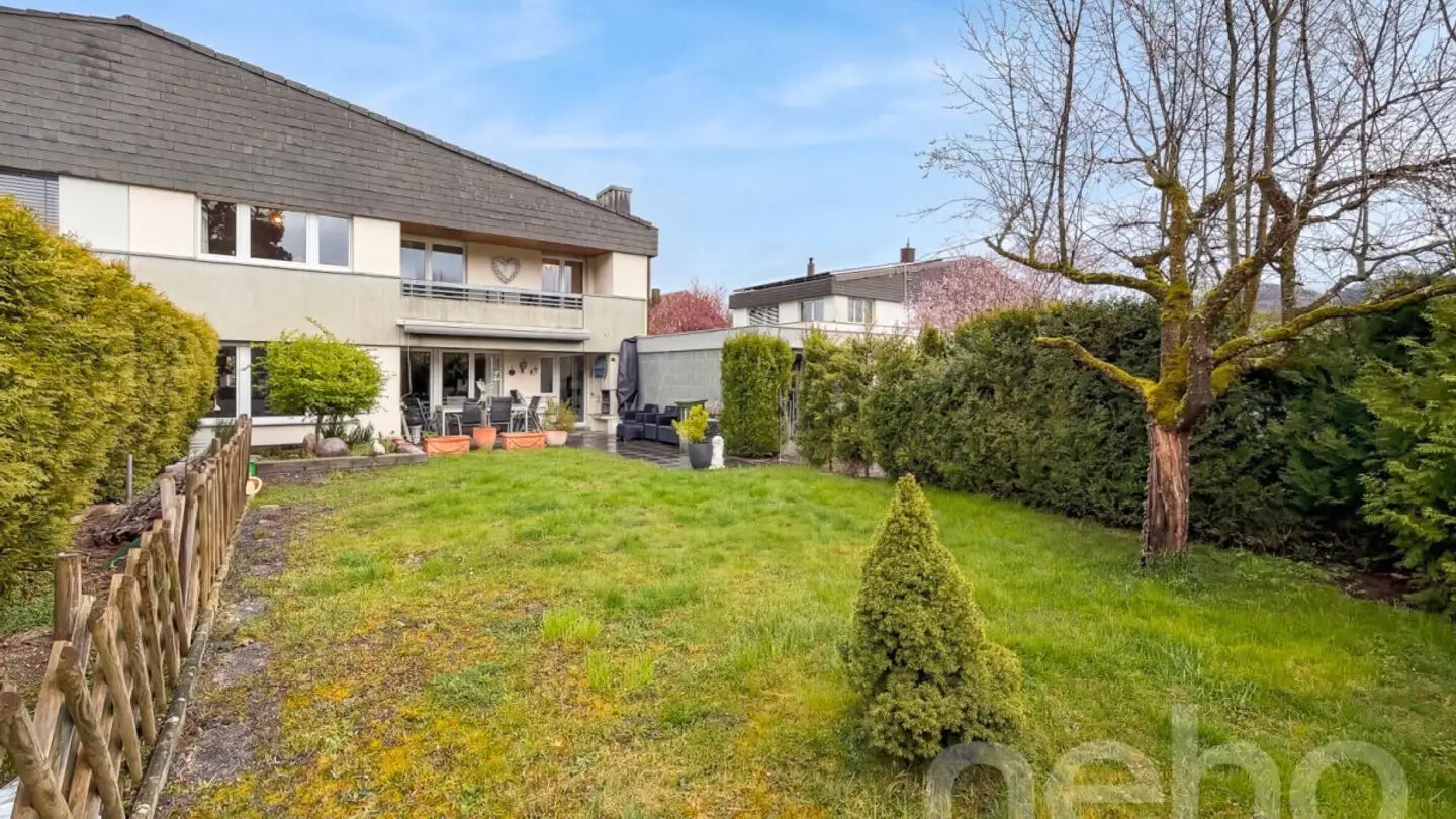 Maison jumelle à vendre - 4147 Aesch BL