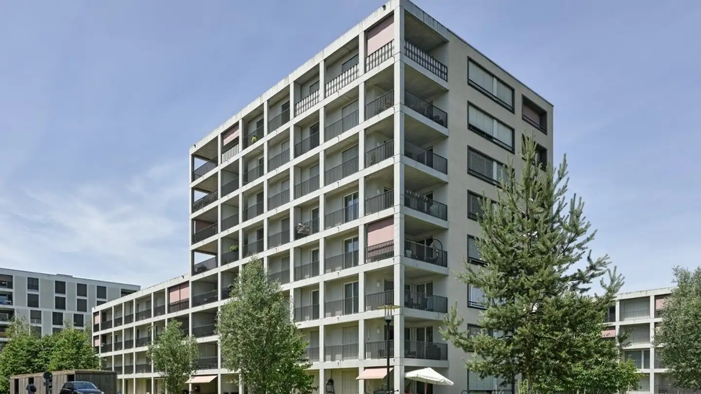Indoor motorbike parking space for rent - Gustav Zeiler-Ring 24, 5600 Lenzburg