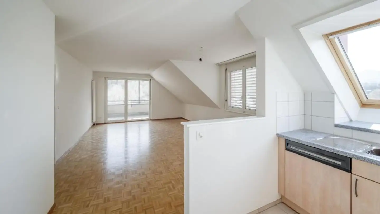 Attique à louer - Baselstrasse 128, 4242 Laufen