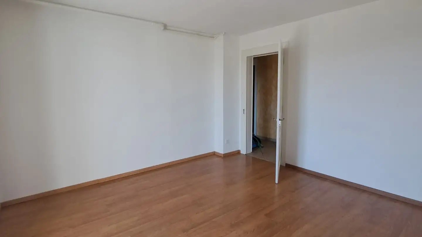 Wohnung mieten - Rue De Bellevue, 2052 Fontainemelon - Foto 3