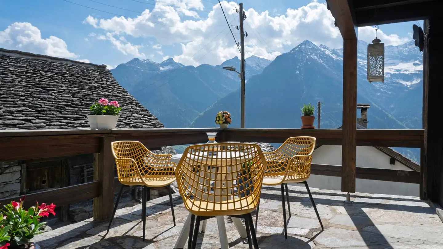 Semi-detached house for sale - 6749 Sobrio