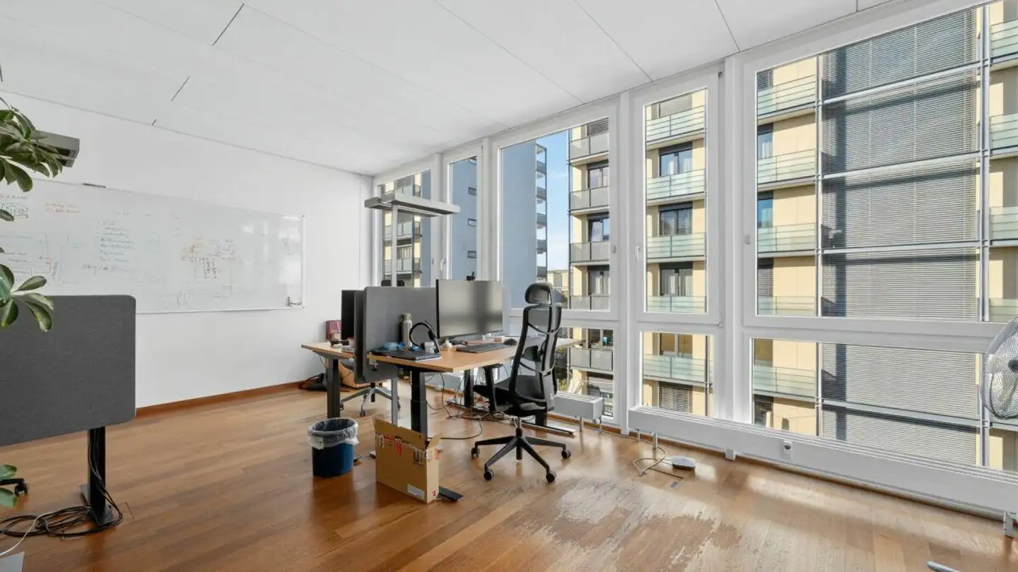 Office space for rent - Baarerstrasse 141, 6300 Zug - Photo 2