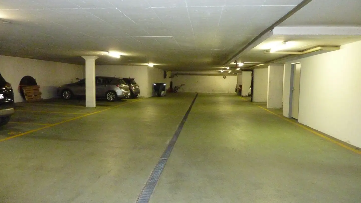 Tiefgaragenstellplatz mieten - Landorfstrasse 35, 3098 Köniz - Foto 3