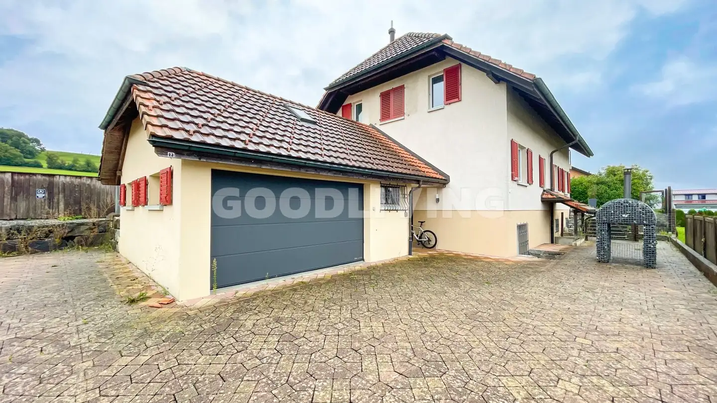Single house for sale - 3296 Arch