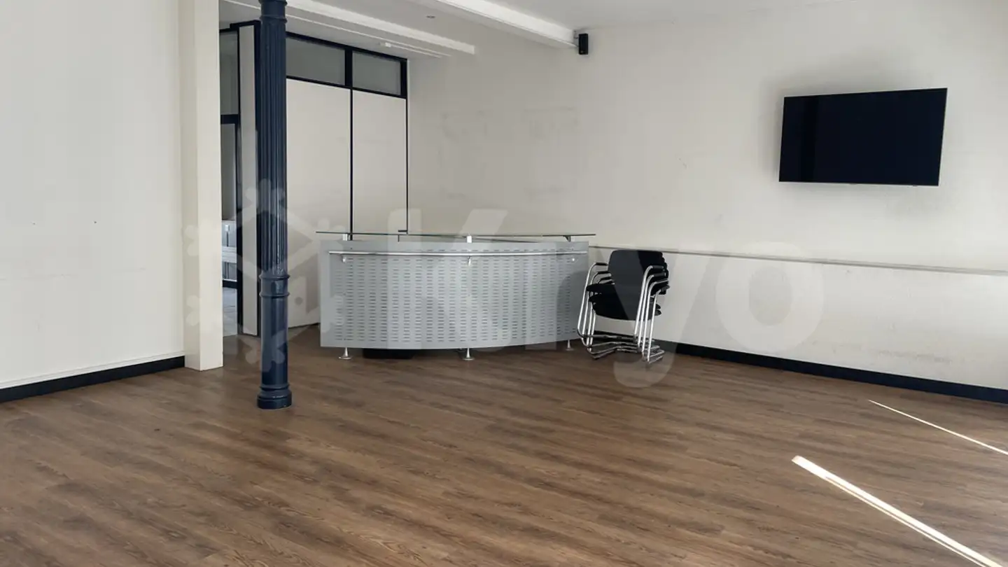 Espace de stockage à louer - Avenue Léopold-Robert 40, 2300 La Chaux-de-Fonds