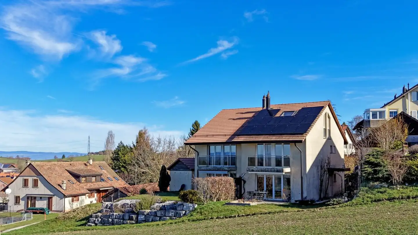 Casa bifamiliare in vendita - 1055 Froideville