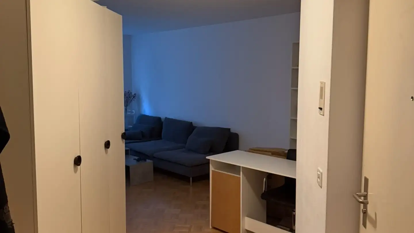 Wohnung mieten - Neunbrunnenstrasse 192, 8046 Zürich - Foto 2