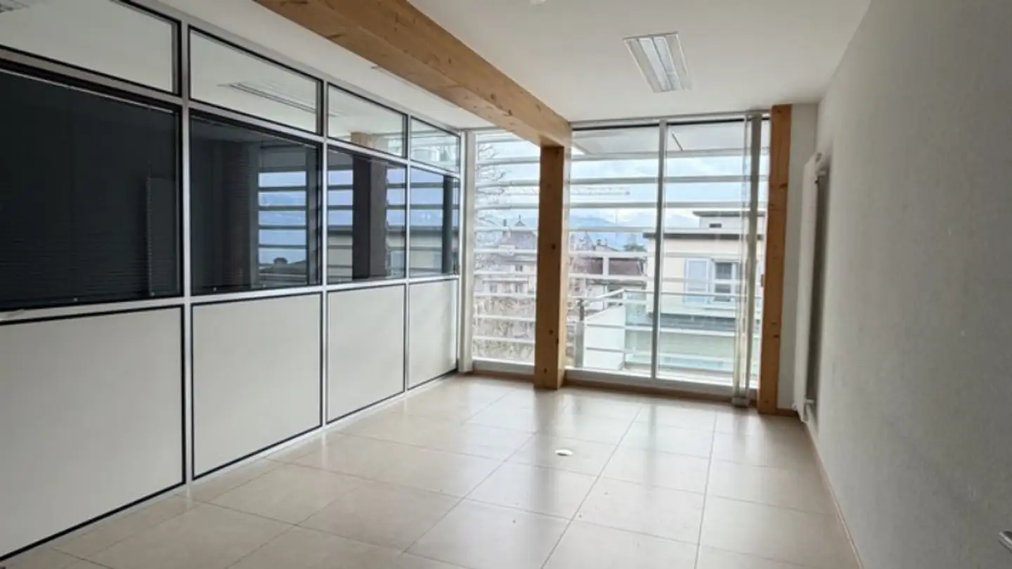 Office space for rent - Avenue Charles Ferdinand Ramuz 90, 1009 Pully - Photo 2