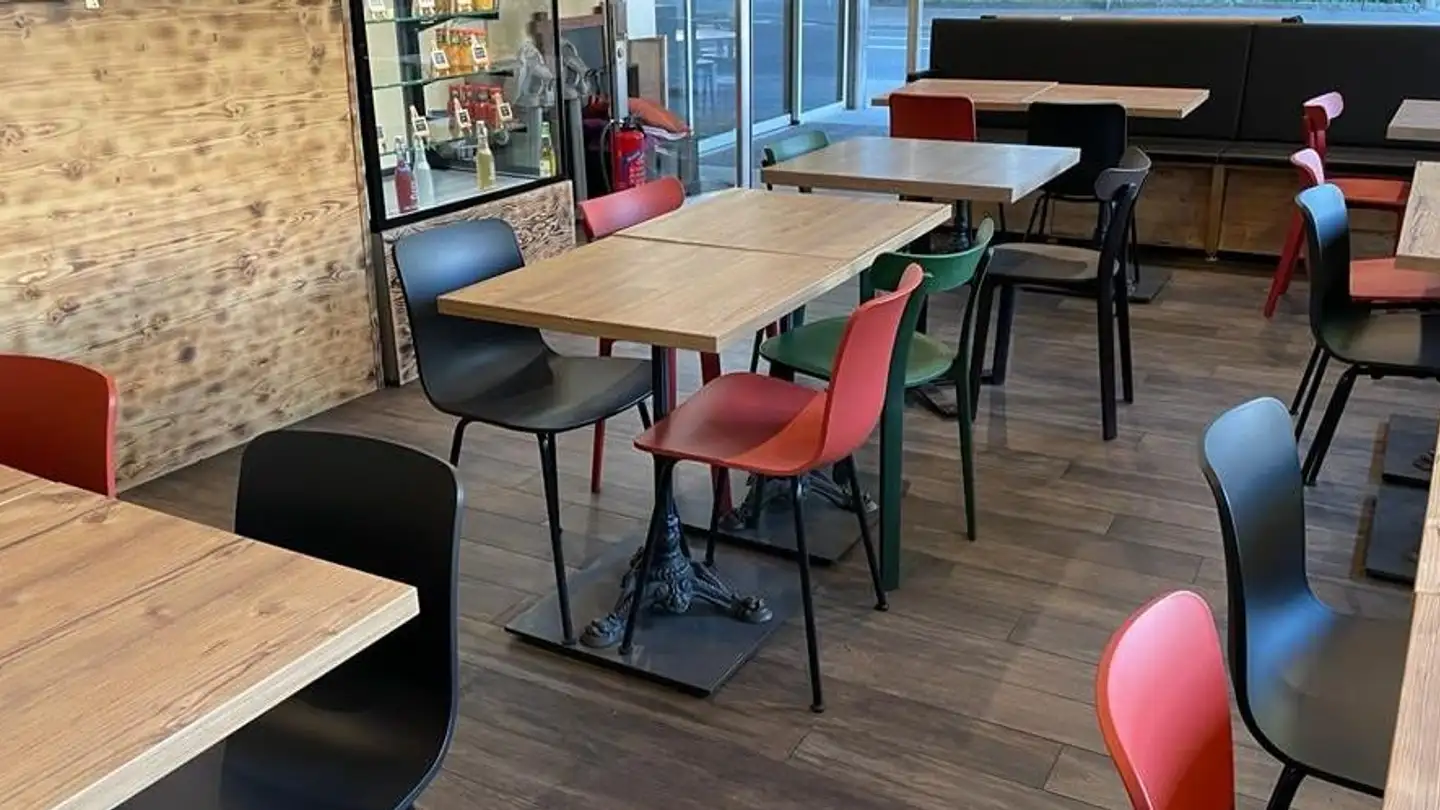 Bar in affitto - Rue Ernst-Schüler / Ernst-Schüler-Strasse 5, 2502 Biel/Bienne