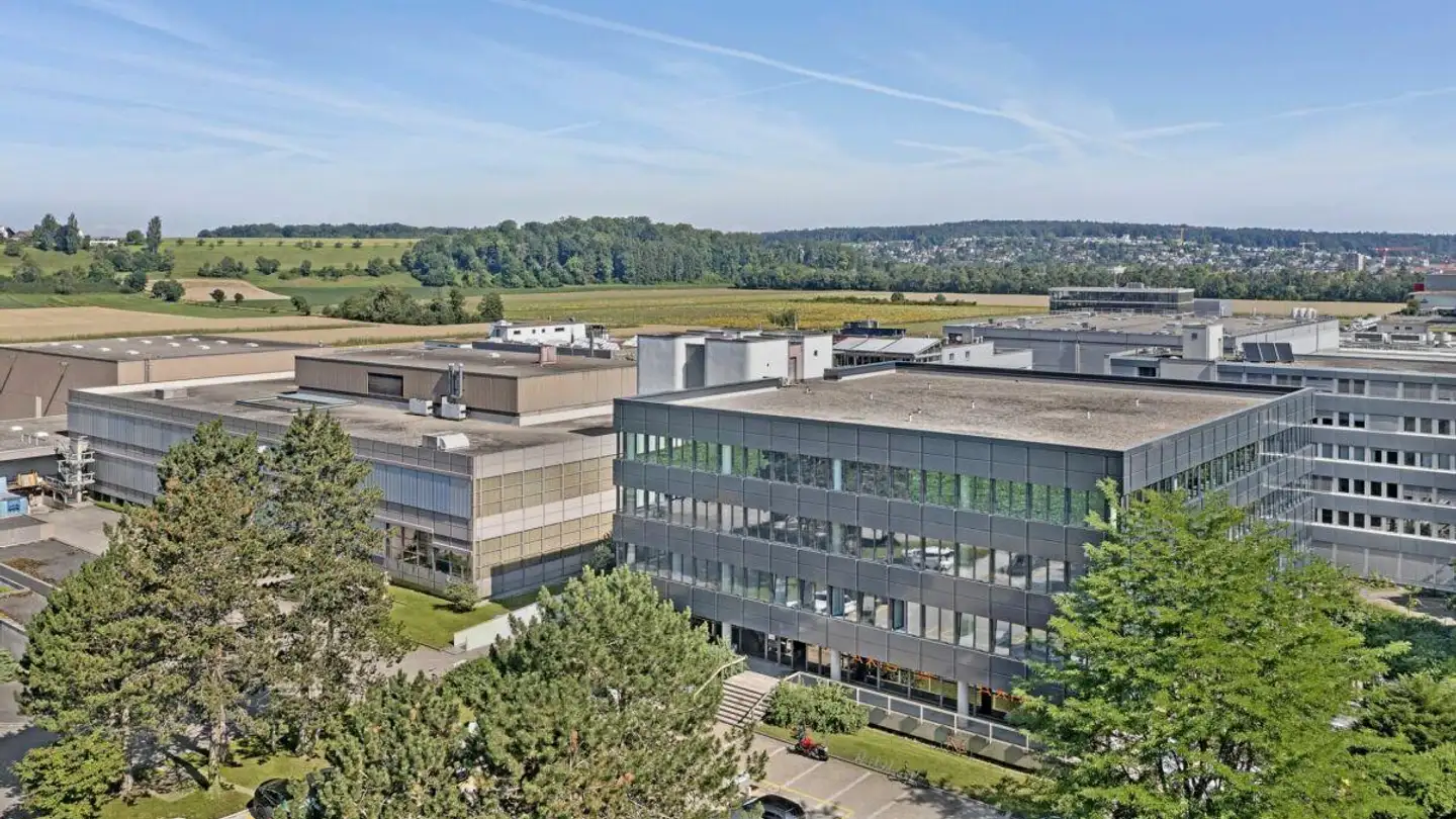 Office space for rent - Pfeffingerring 201, 4147 Aesch BL