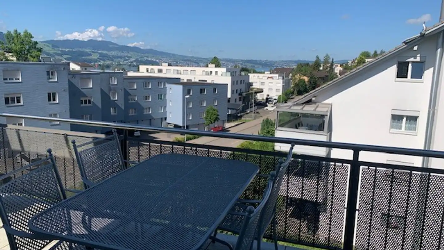 Attique à louer - Kreuzackerstrasse 13, 8645 Jona - Photo 2