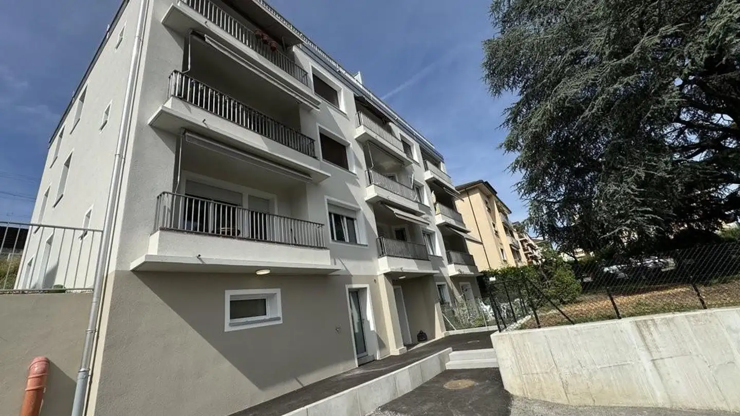 Place de parking extérieure à louer - Chemin Du Ruisselet 18, 1009 Pully