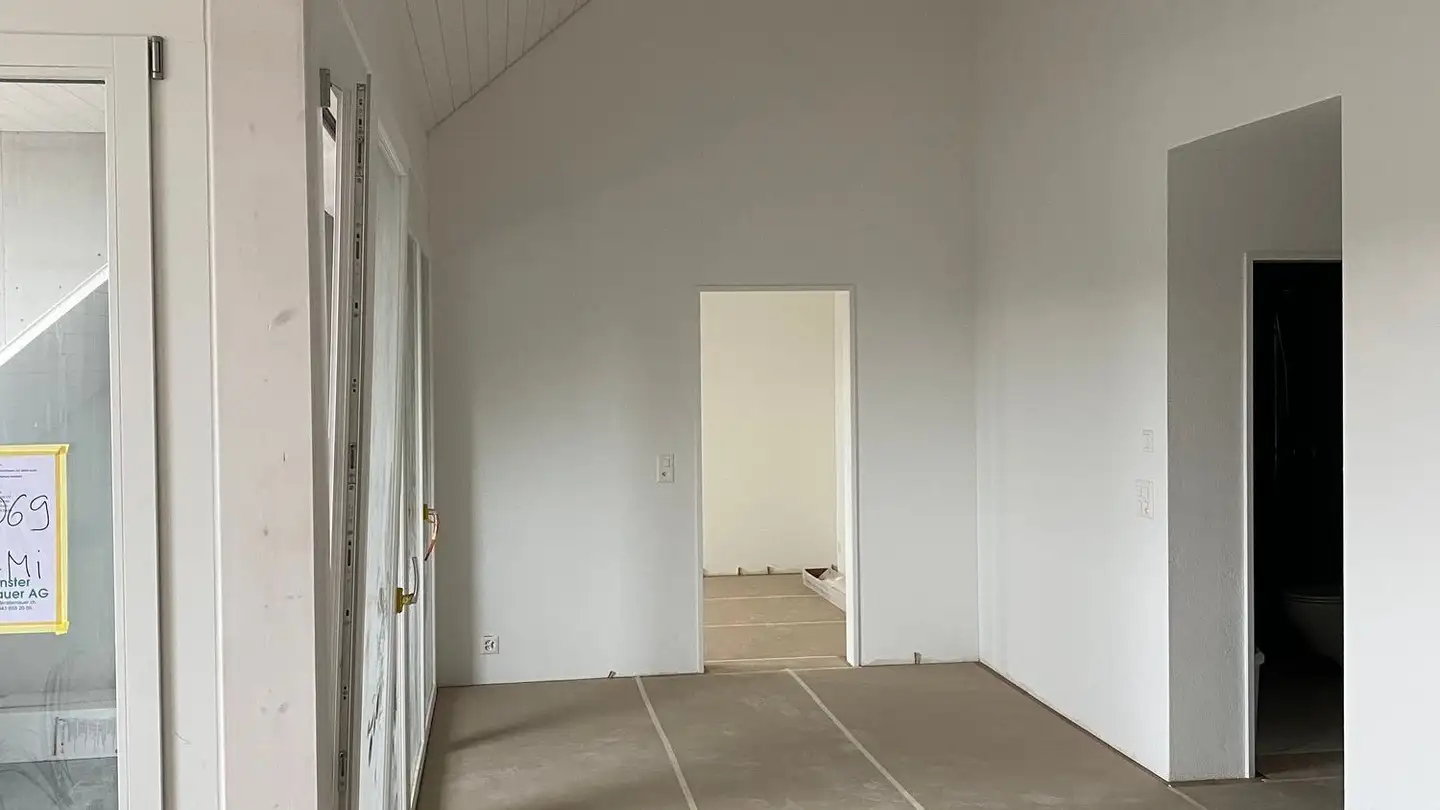 Attique à louer - Zürichstrasse 48a, 8606 Nänikon - Photo 2