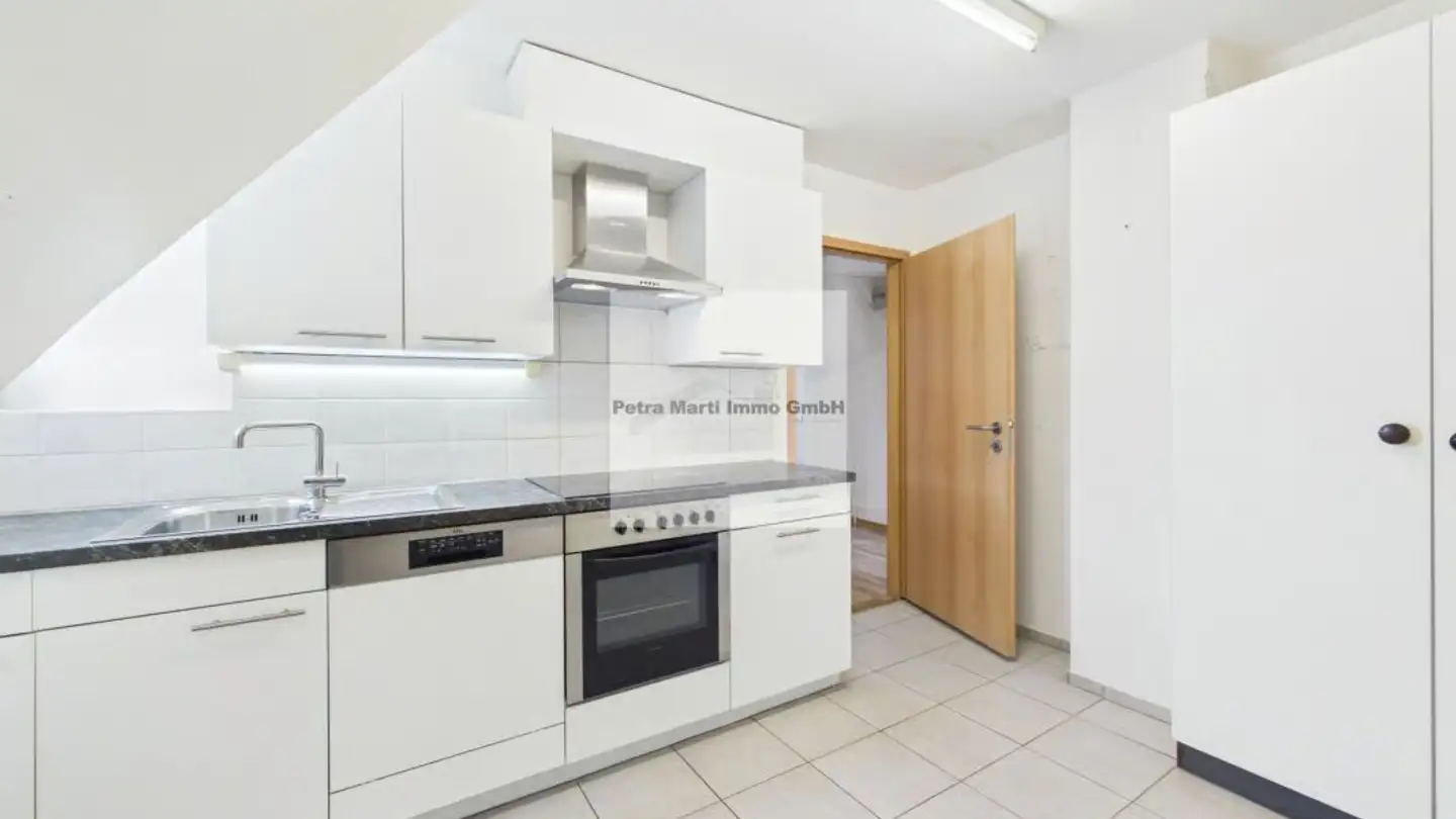 Attic flat for rent - Postweg 12, 4528 Zuchwil